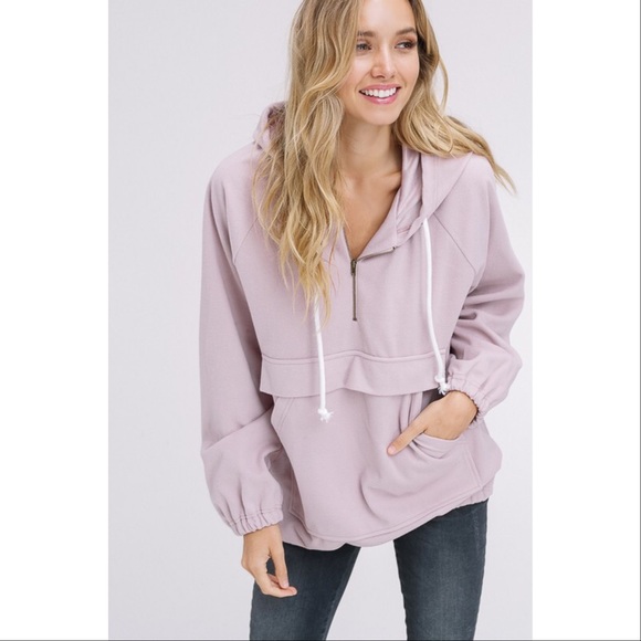 LAST ONE!! Sweatshirt with Kangaroo Pocket - Picture 6 of 7